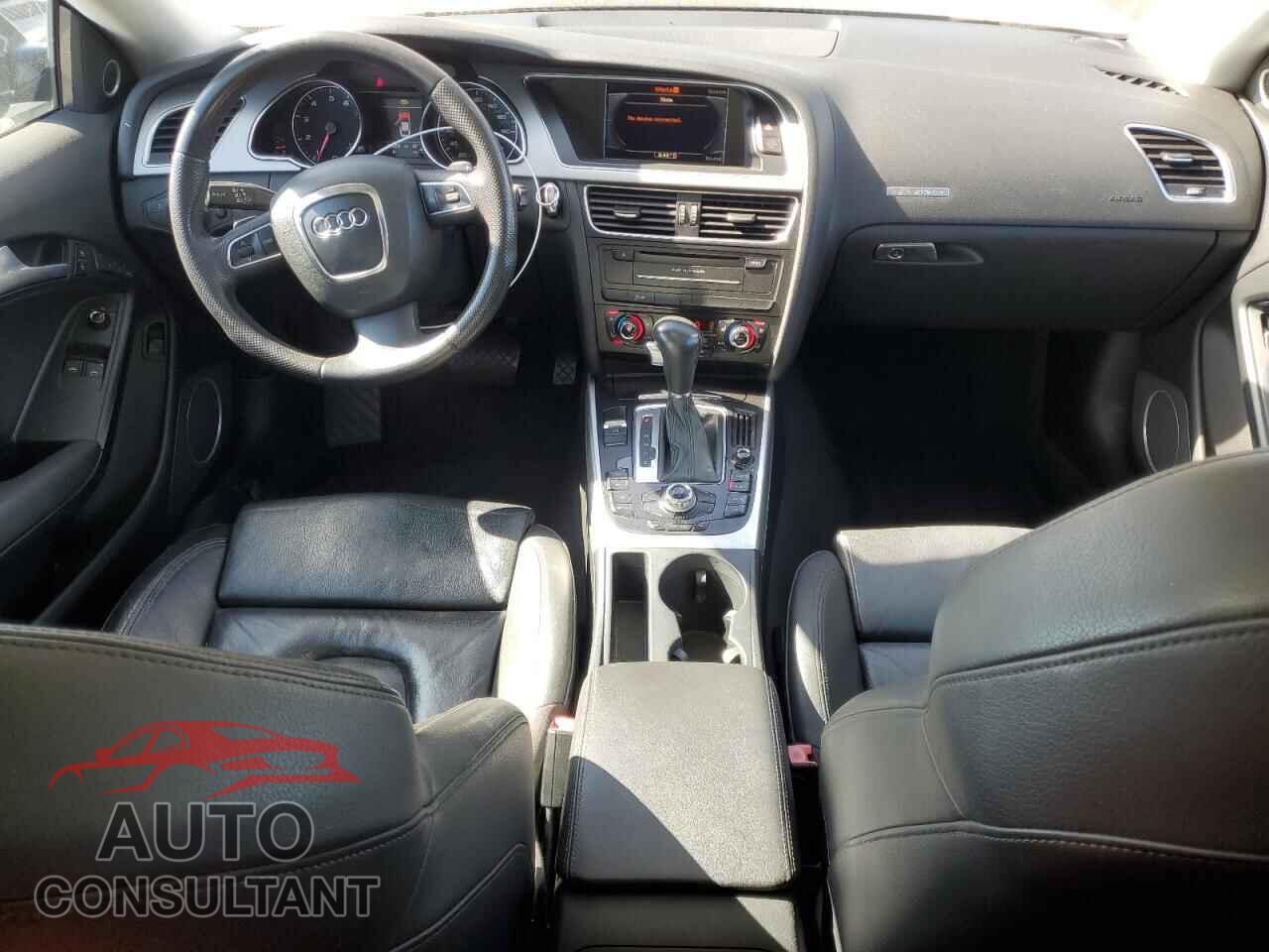 AUDI A5 2012 - WAULFAFR8CA001030