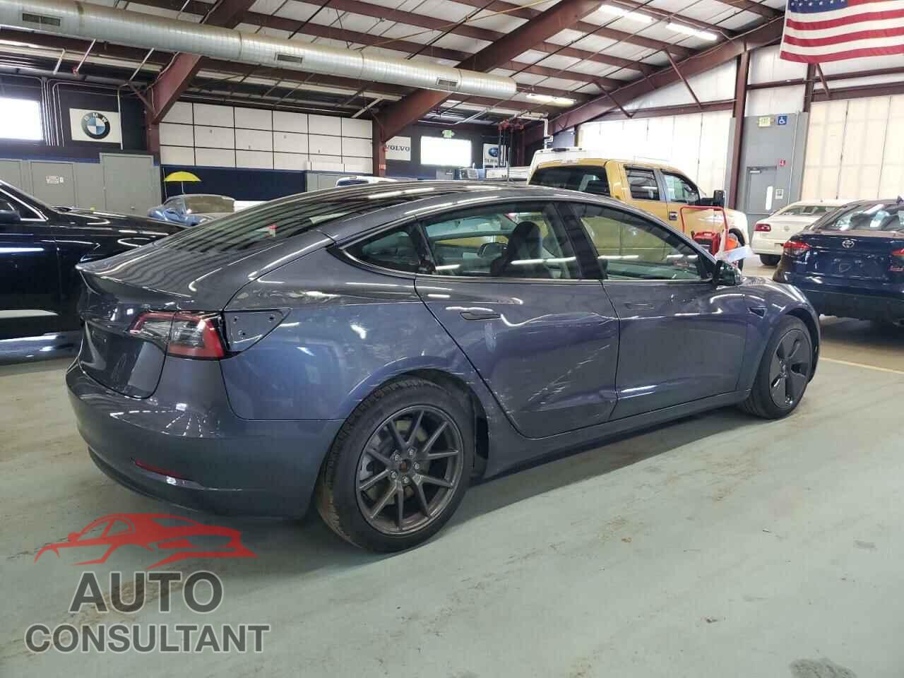 TESLA MODEL 3 2023 - 5YJ3E1EAXPF687036