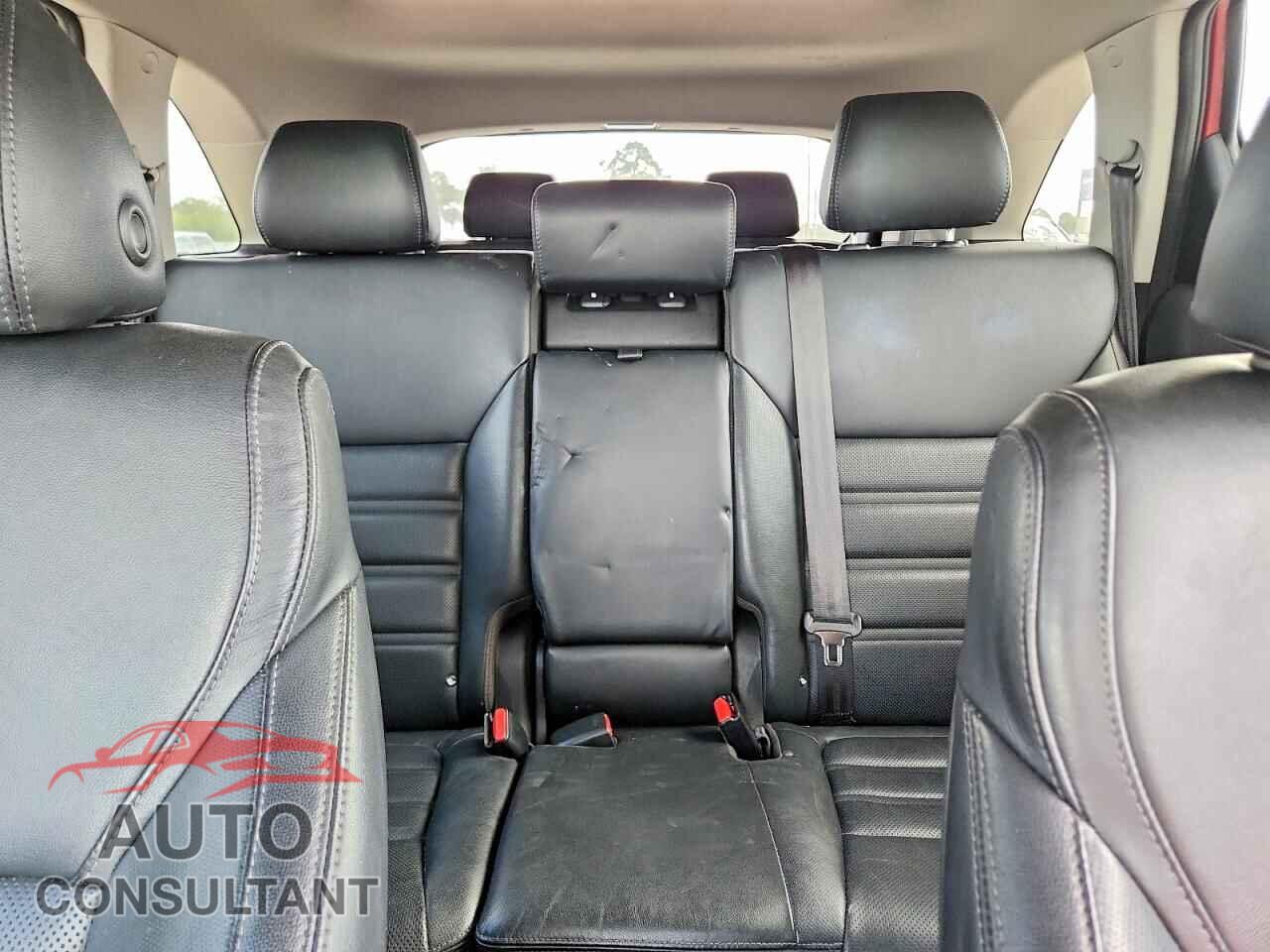 KIA SORENTO 2018 - 5XYPK4A53JG399413