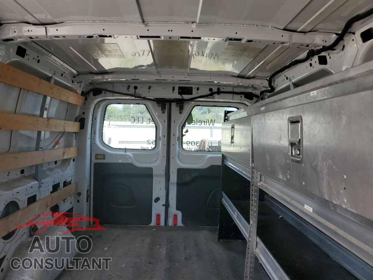 FORD TRANSIT 2017 - 1FTYR1YM8HKA78256