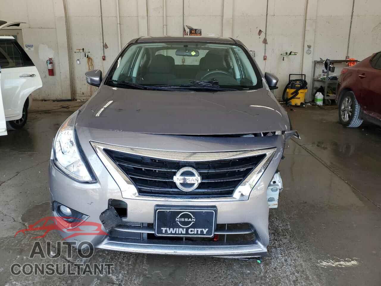 NISSAN VERSA 2017 - 3N1CN7AP4HL855756