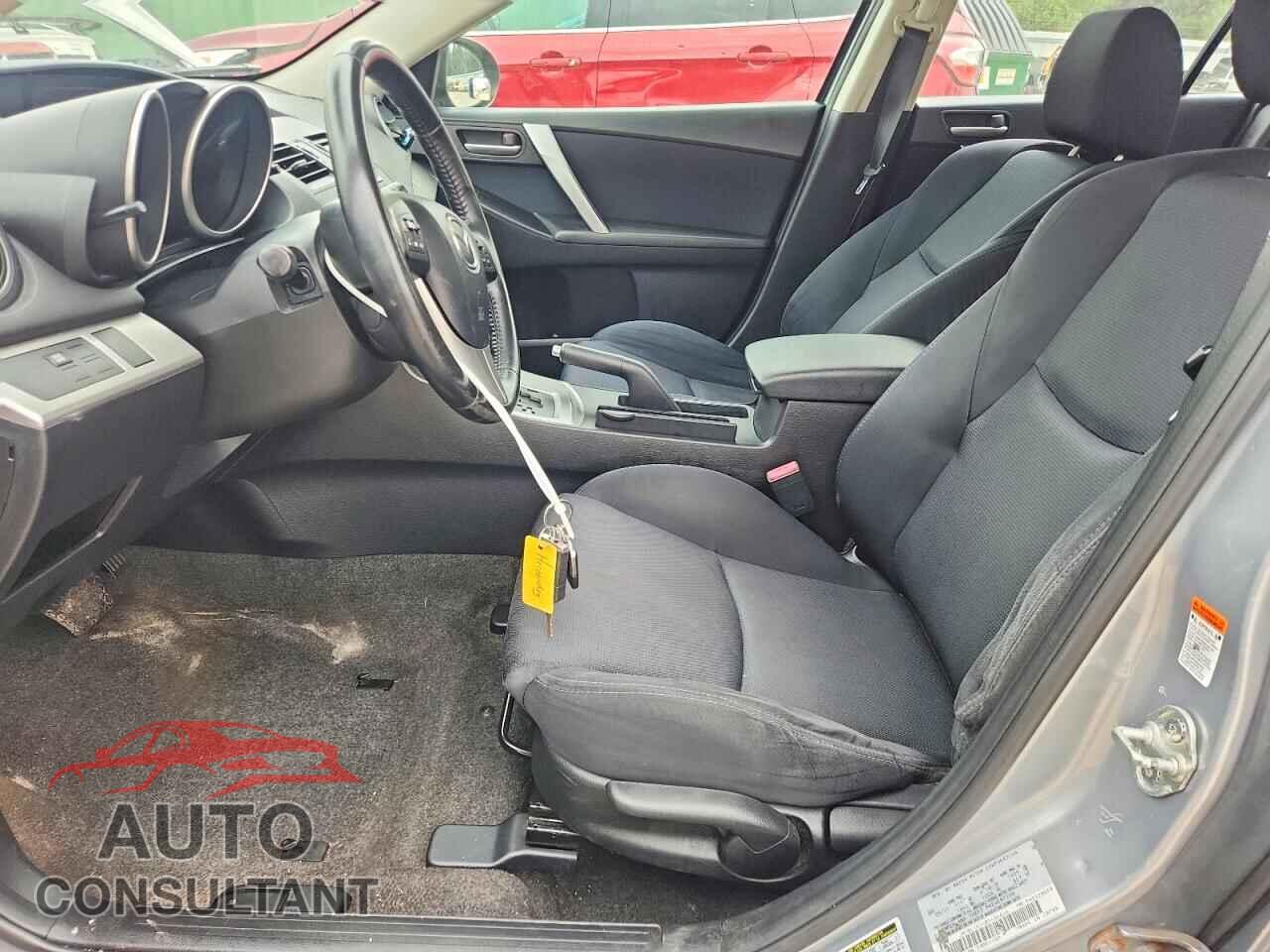 MAZDA MAZDA3 2011 - JM1BL1K54B1486646