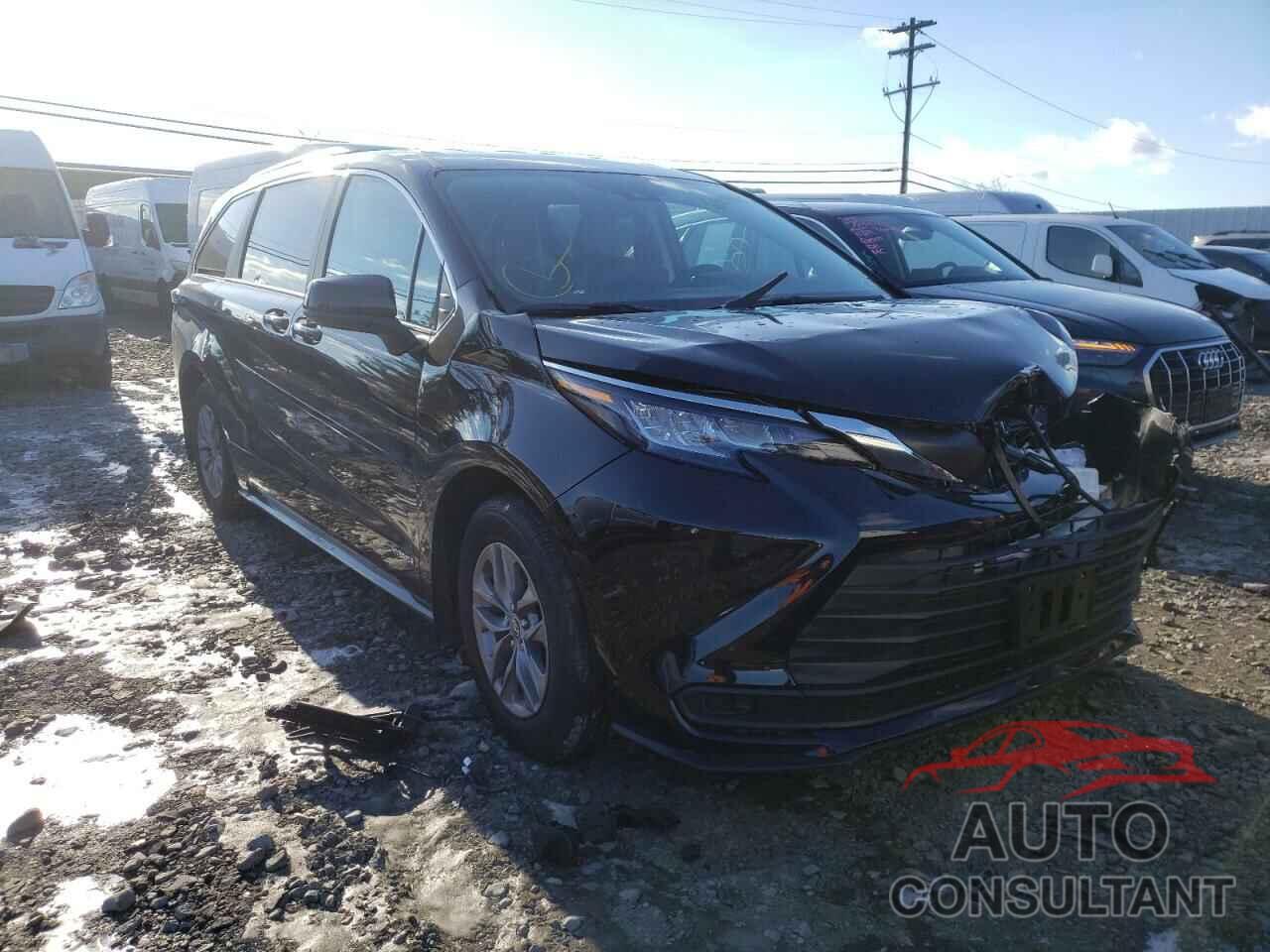 TOYOTA SIENNA 2021 - 5TDKSKFC5MS038844