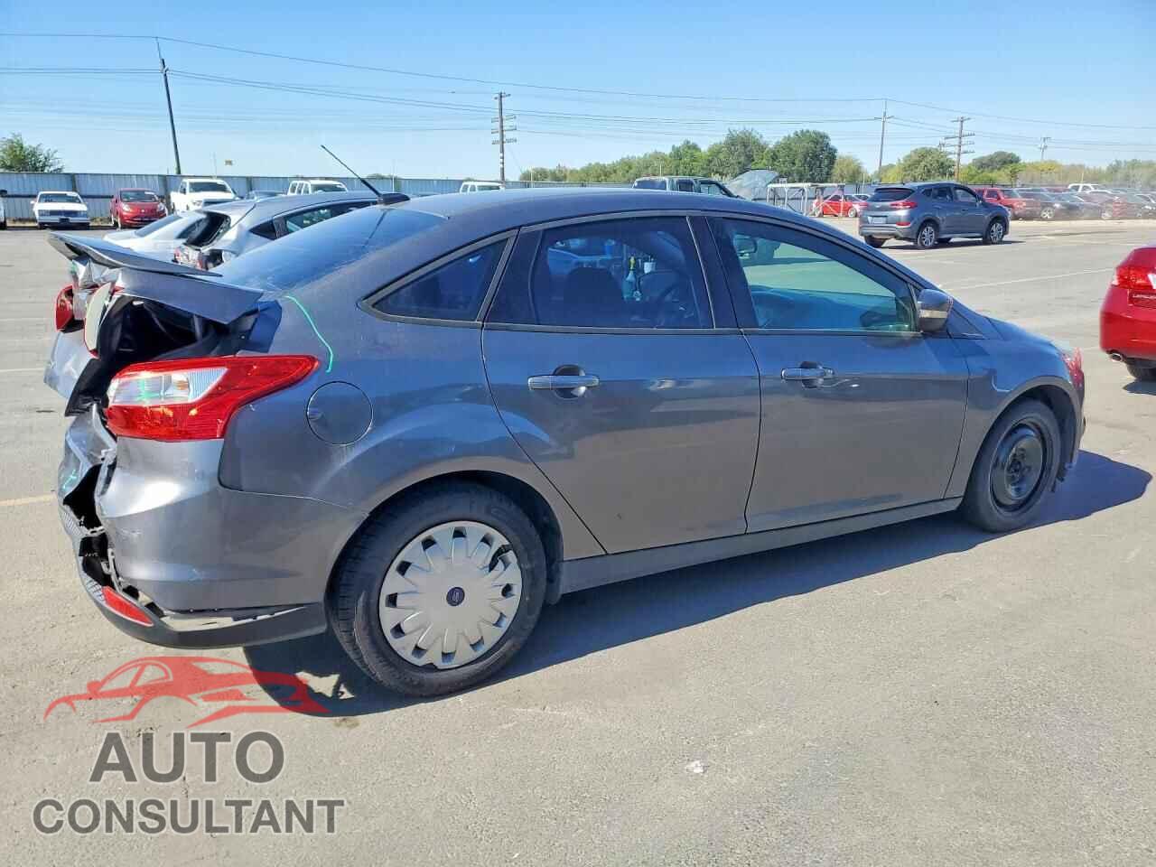 FORD FOCUS 2013 - 1FADP3F28DL222786