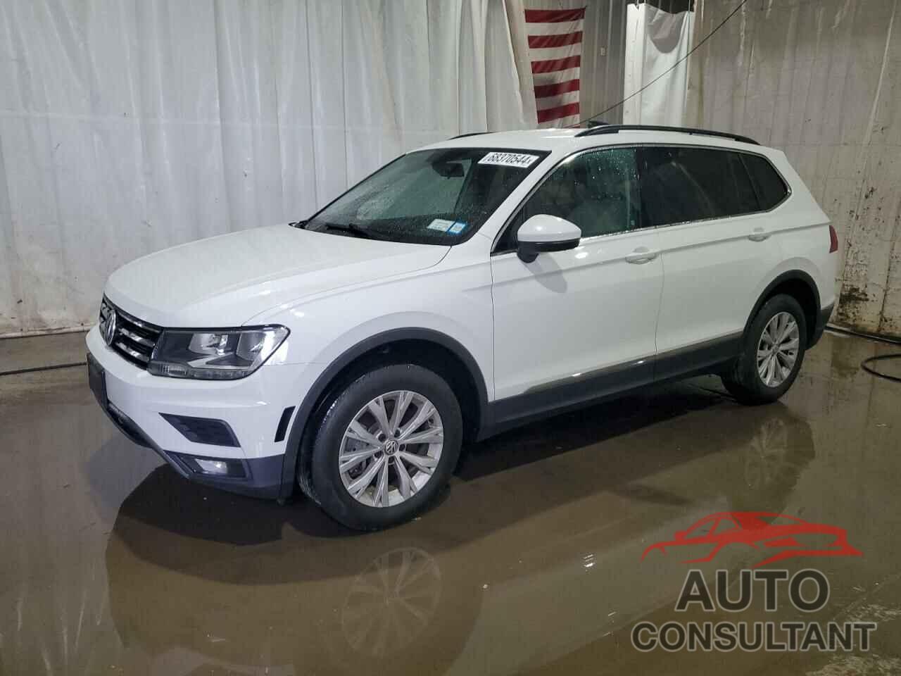 VOLKSWAGEN TIGUAN 2018 - 3VV2B7AX2JM035775