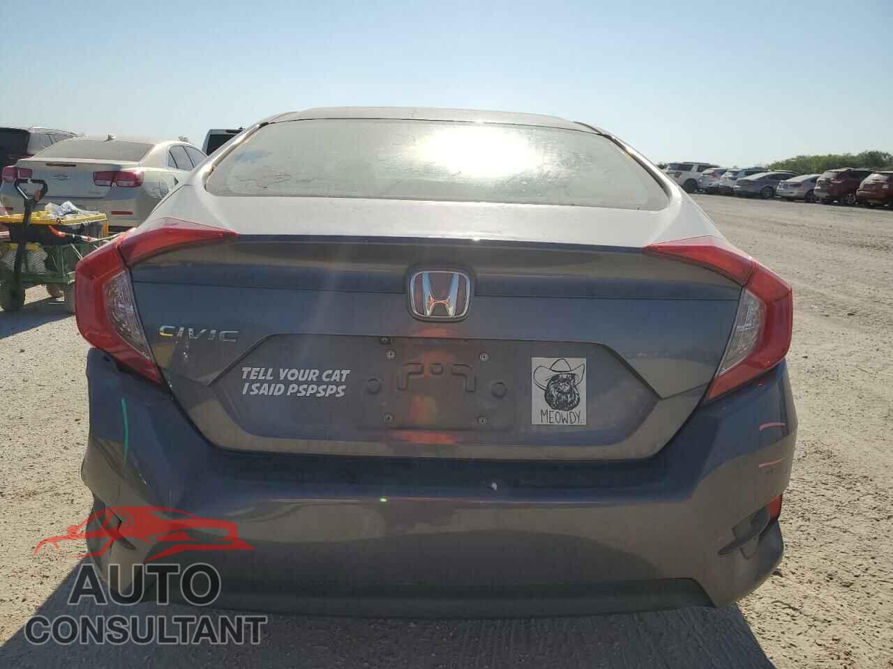 HONDA CIVIC 2017 - 2HGFC2F56HH558945