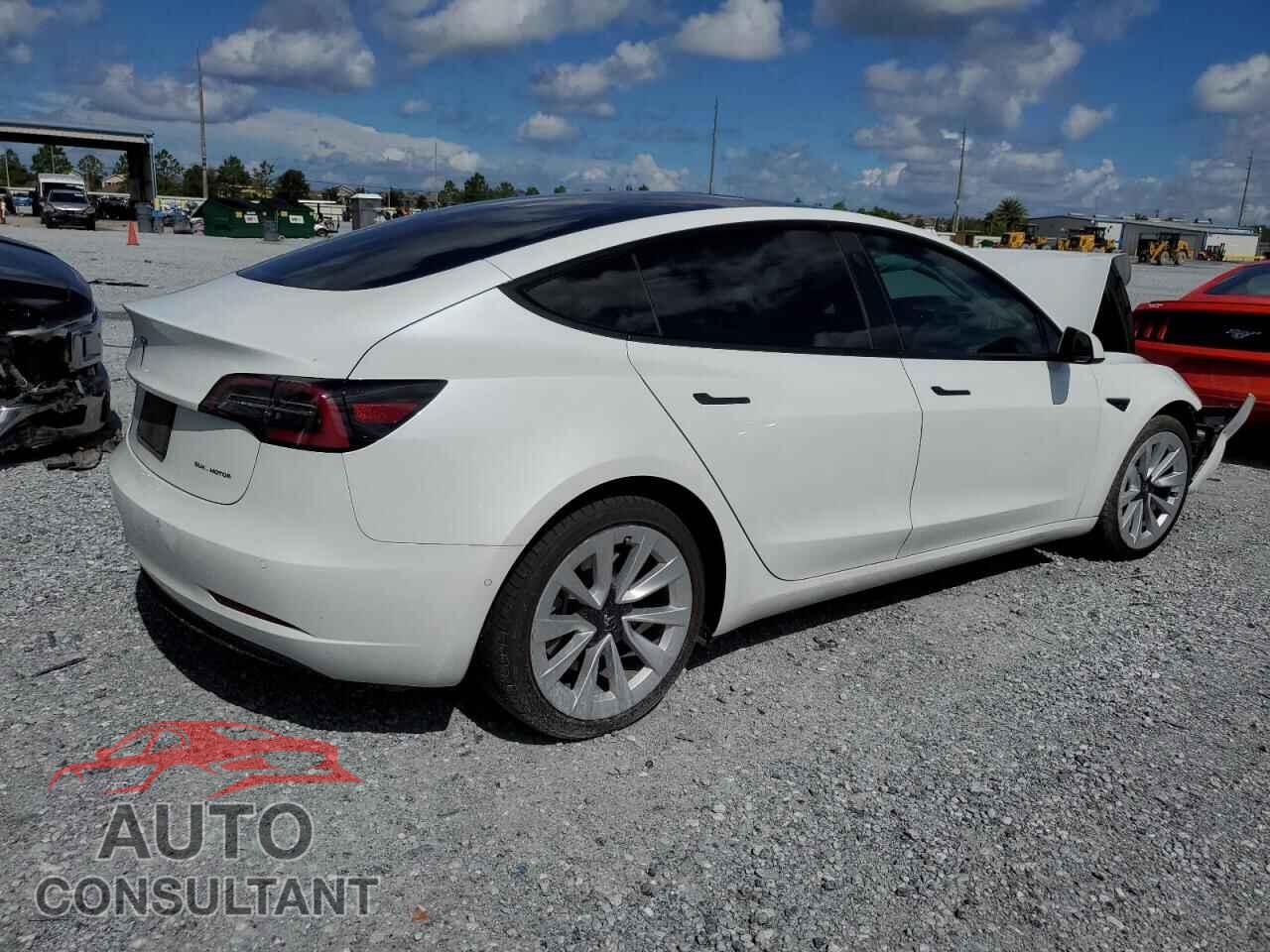 TESLA MODEL 3 2022 - 5YJ3E1EB3NF119653