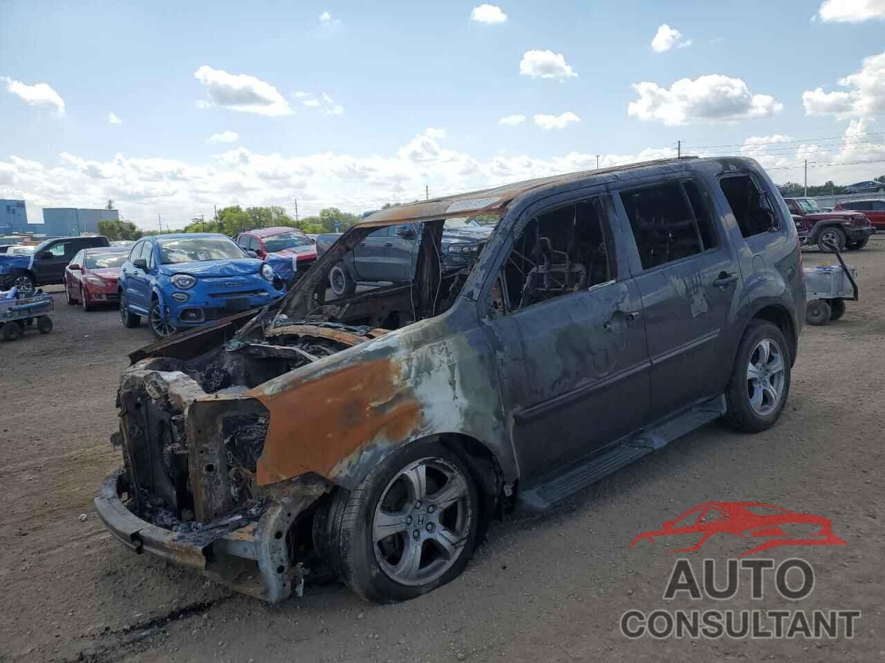 HONDA PILOT 2013 - 5FNYF4H50DB064054