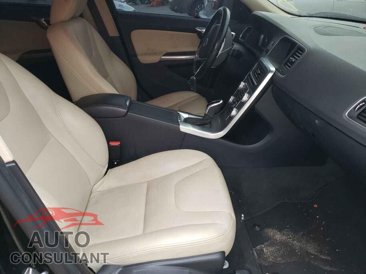 VOLVO S60 2018 - LYV402TK1JB163061