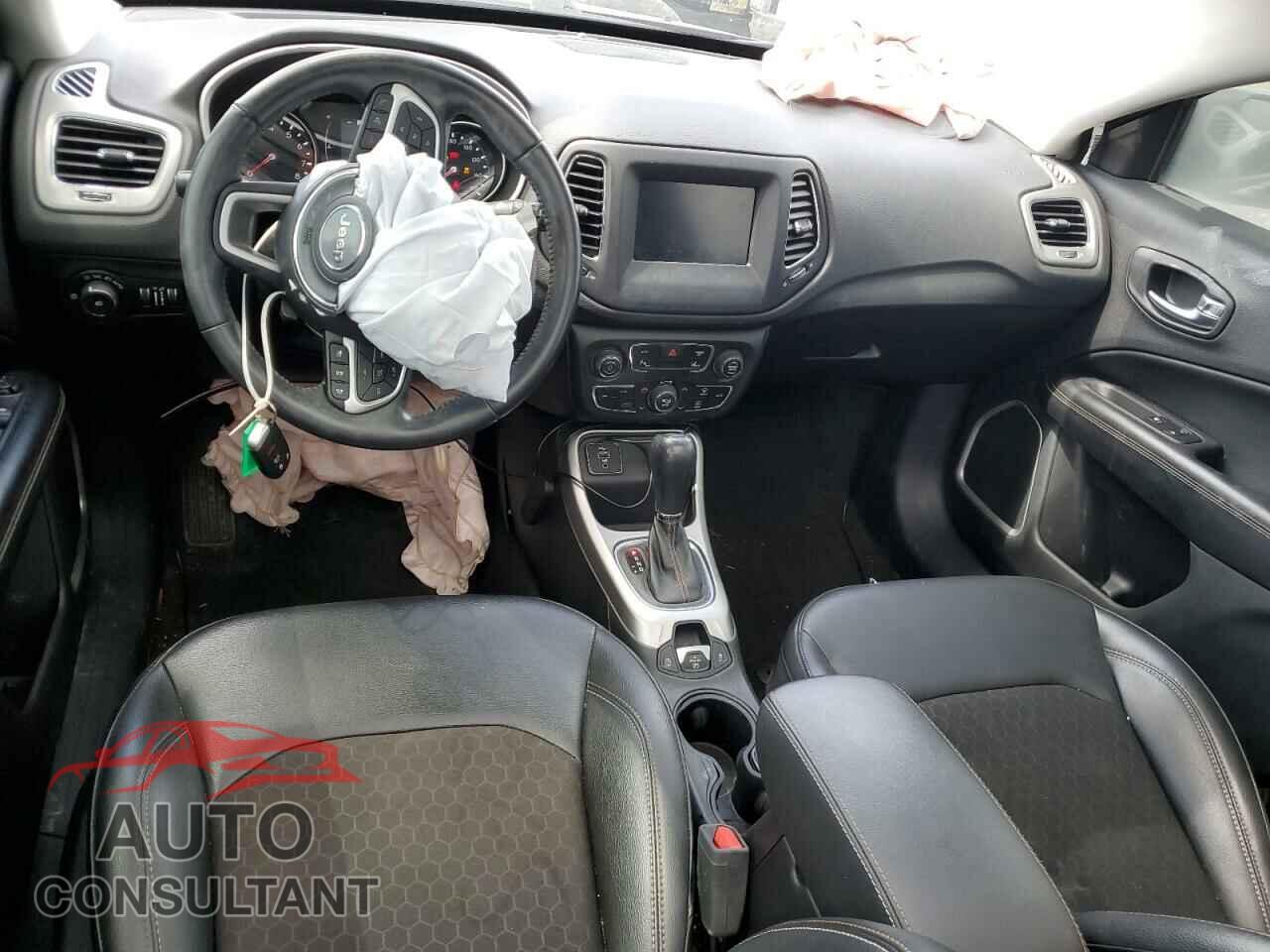JEEP COMPASS 2020 - 3C4NJCBB1LT252897