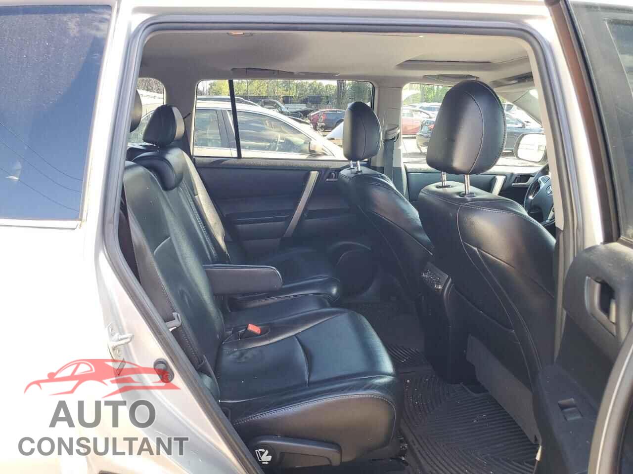 TOYOTA HIGHLANDER 2012 - 5TDBK3EH2CS098131