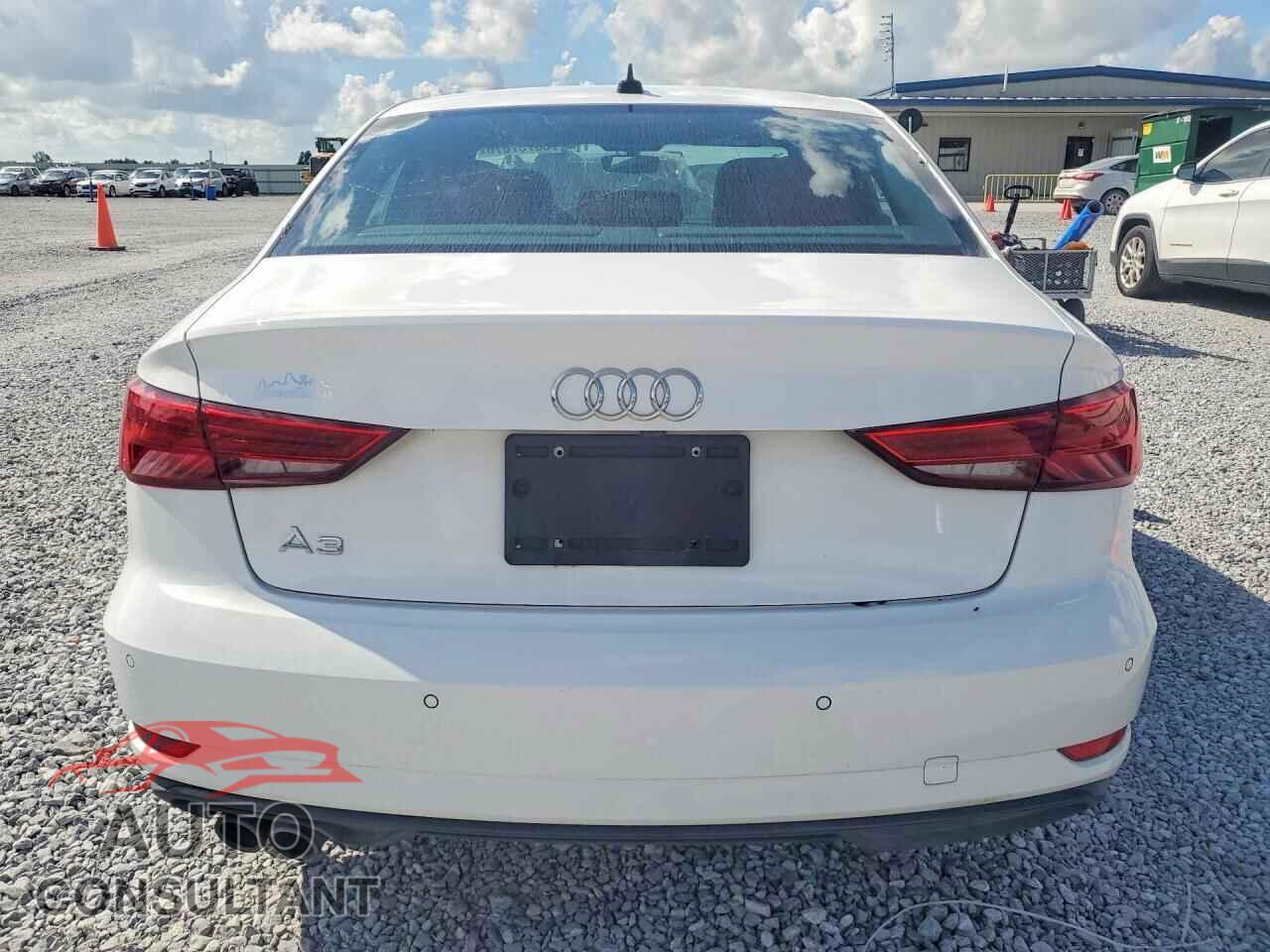 AUDI A3 2020 - WAUAUGFF9LA095375
