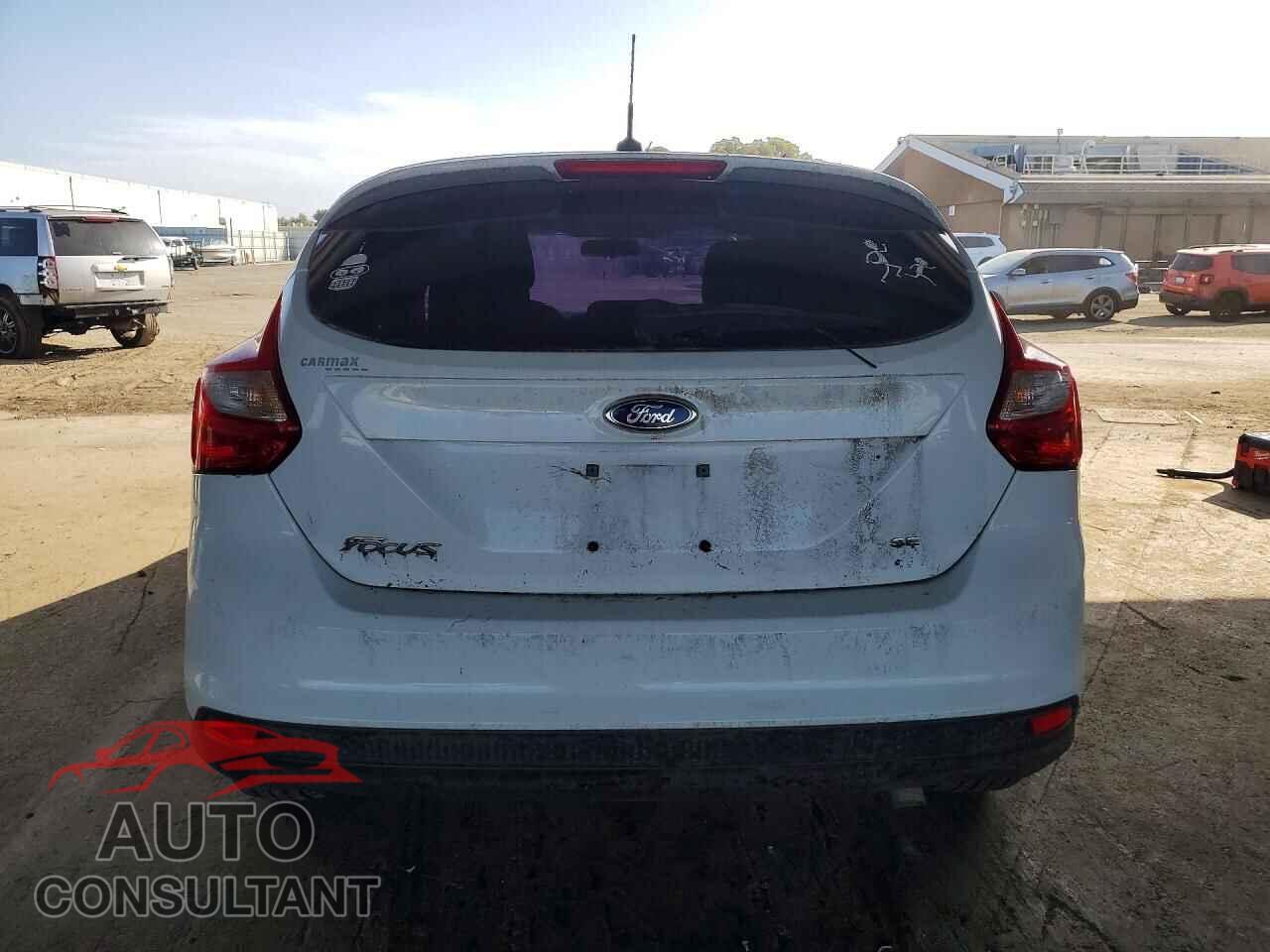 FORD FOCUS 2012 - 1FAHP3K2XCL357015