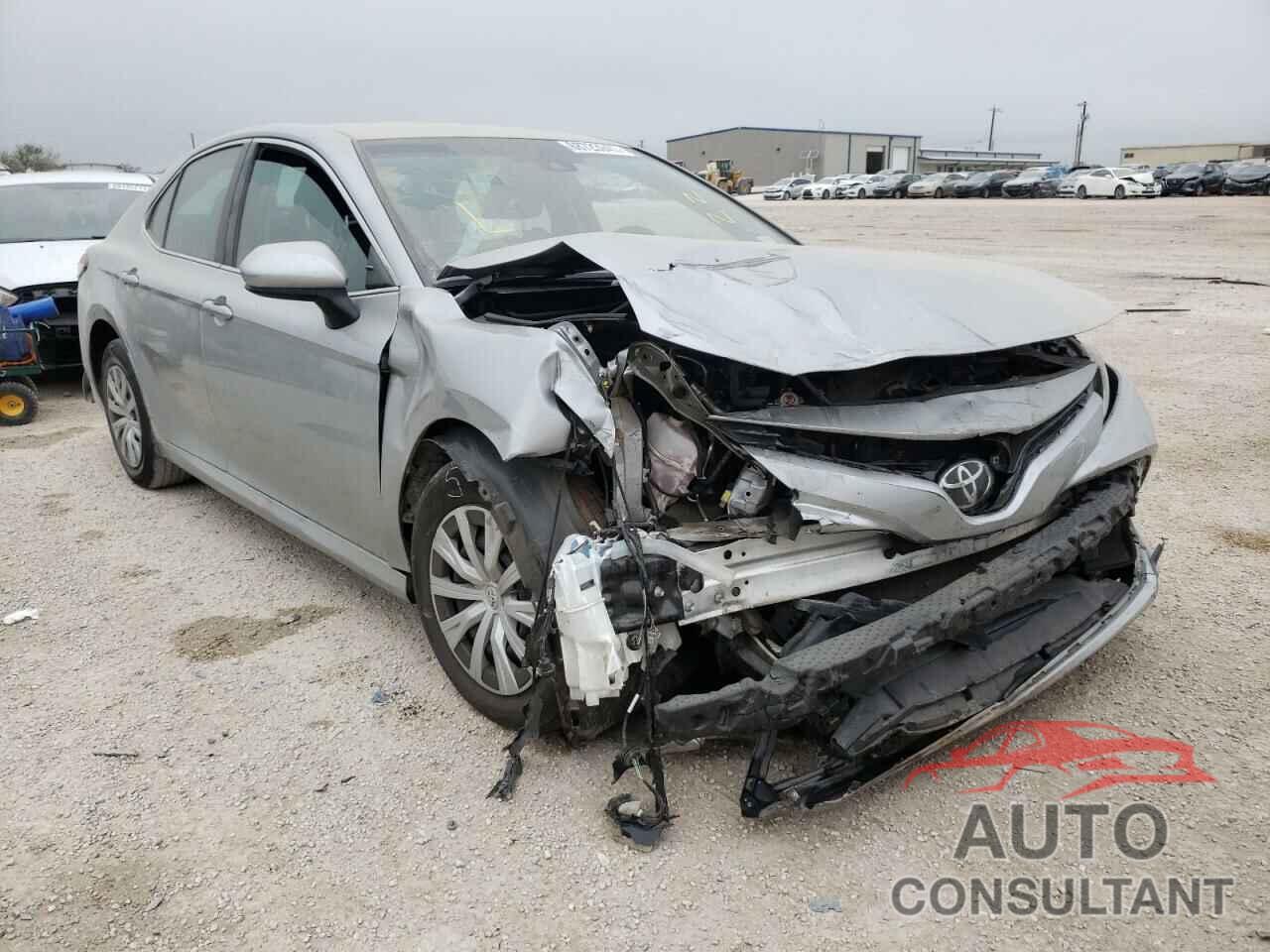 TOYOTA CAMRY 2018 - 4T1B11HK2JU609002