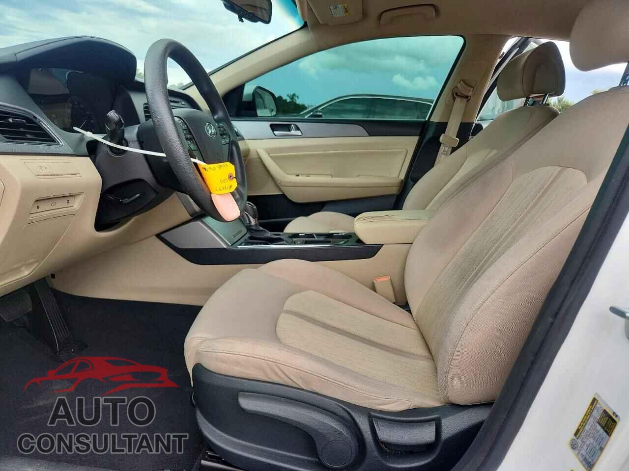 HYUNDAI SONATA 2016 - KMHE24L14GA016326