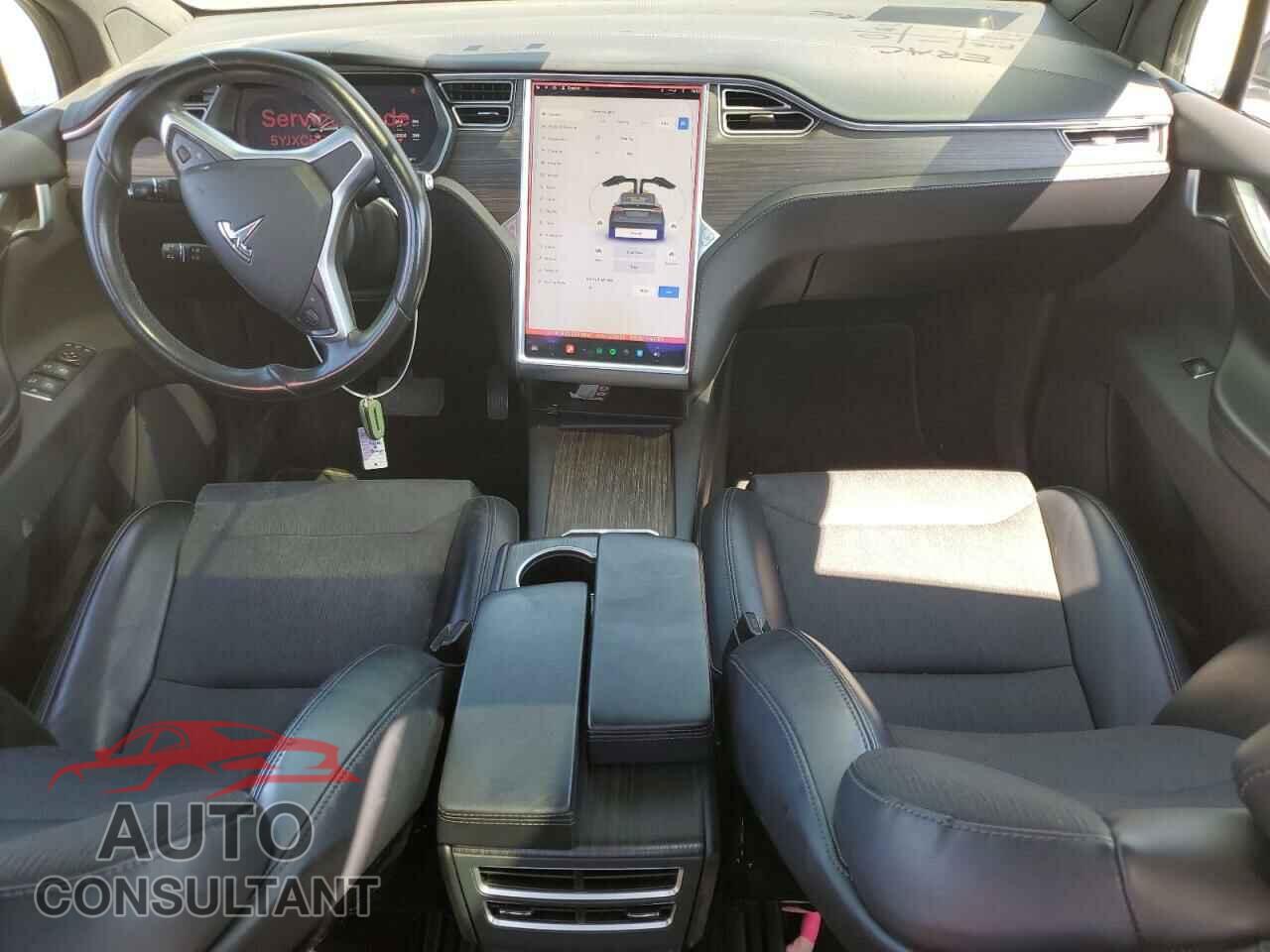 TESLA MODEL X 2016 - 5YJXCBE21GF019647