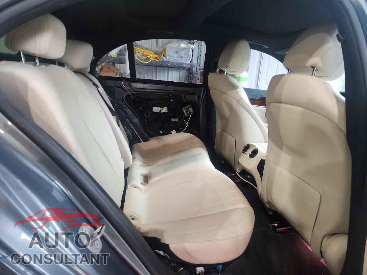 MERCEDES-BENZ E-CLASS 2017 - WDDZF4KB3HA049975