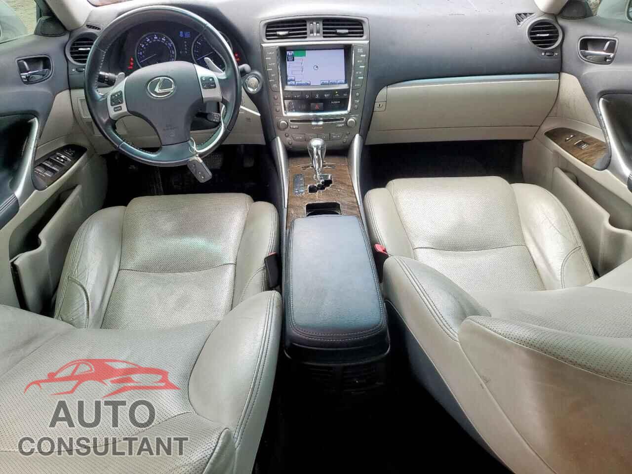 LEXUS IS 2012 - JTHBF5C26C2102802