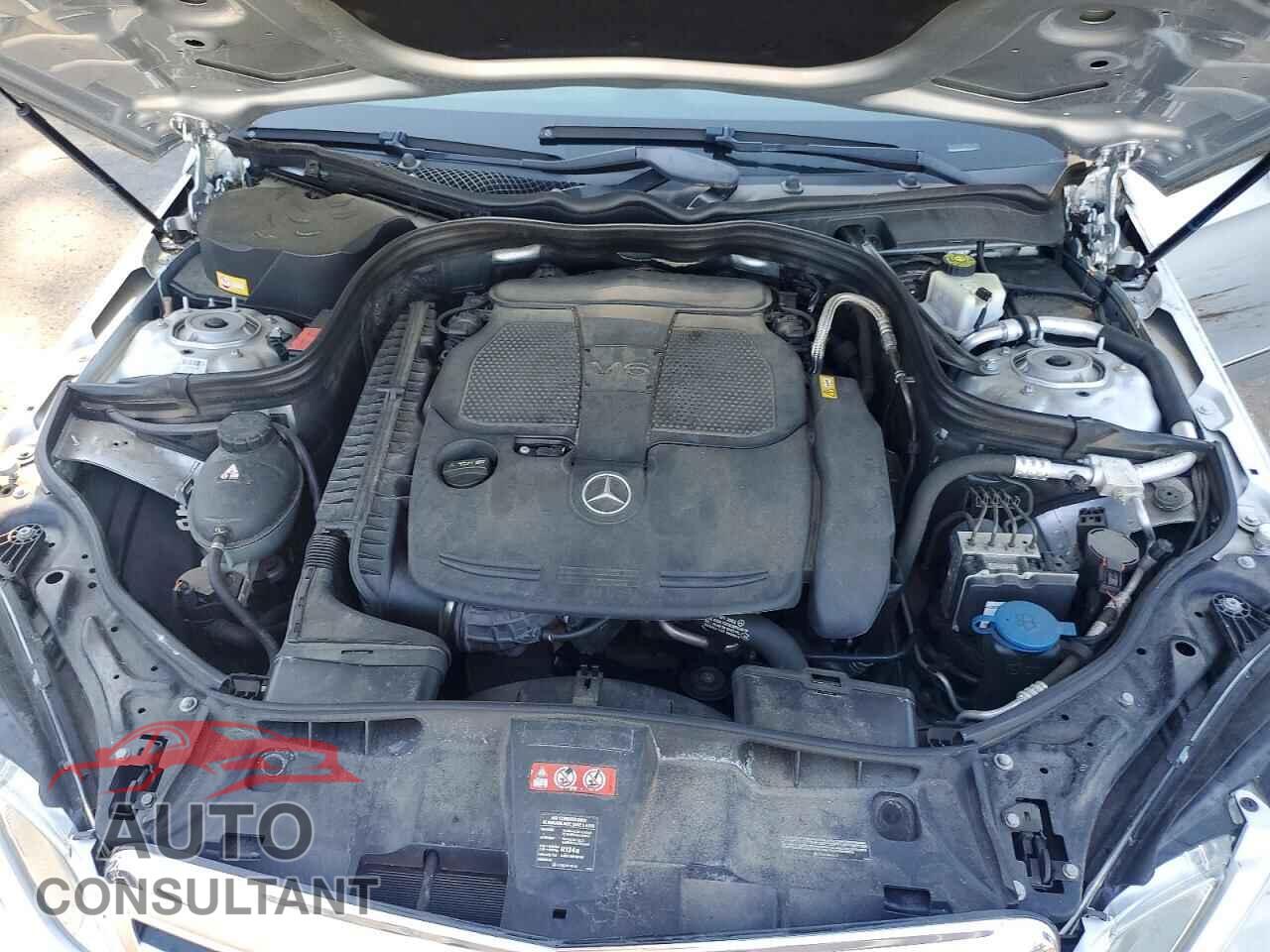 MERCEDES-BENZ E-CLASS 2013 - WDDHF8JB2DA734516