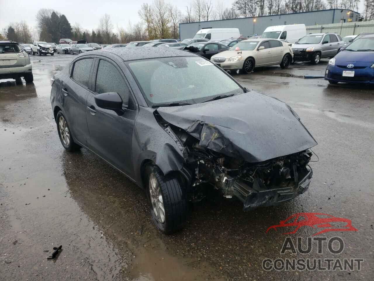 TOYOTA YARIS 2018 - 3MYDLBYV6JY310683