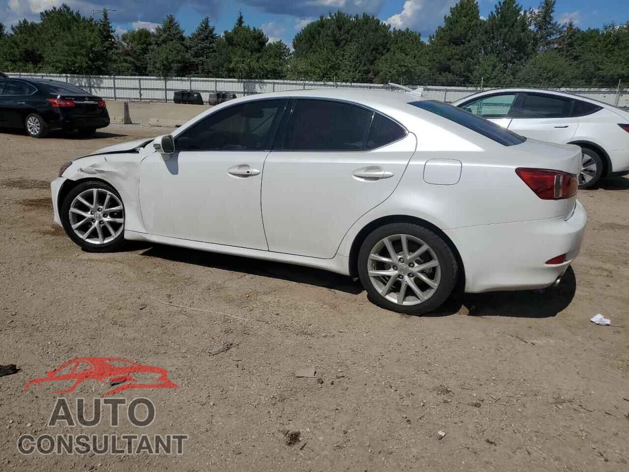 LEXUS IS 2012 - JTHCF5C22C5060017