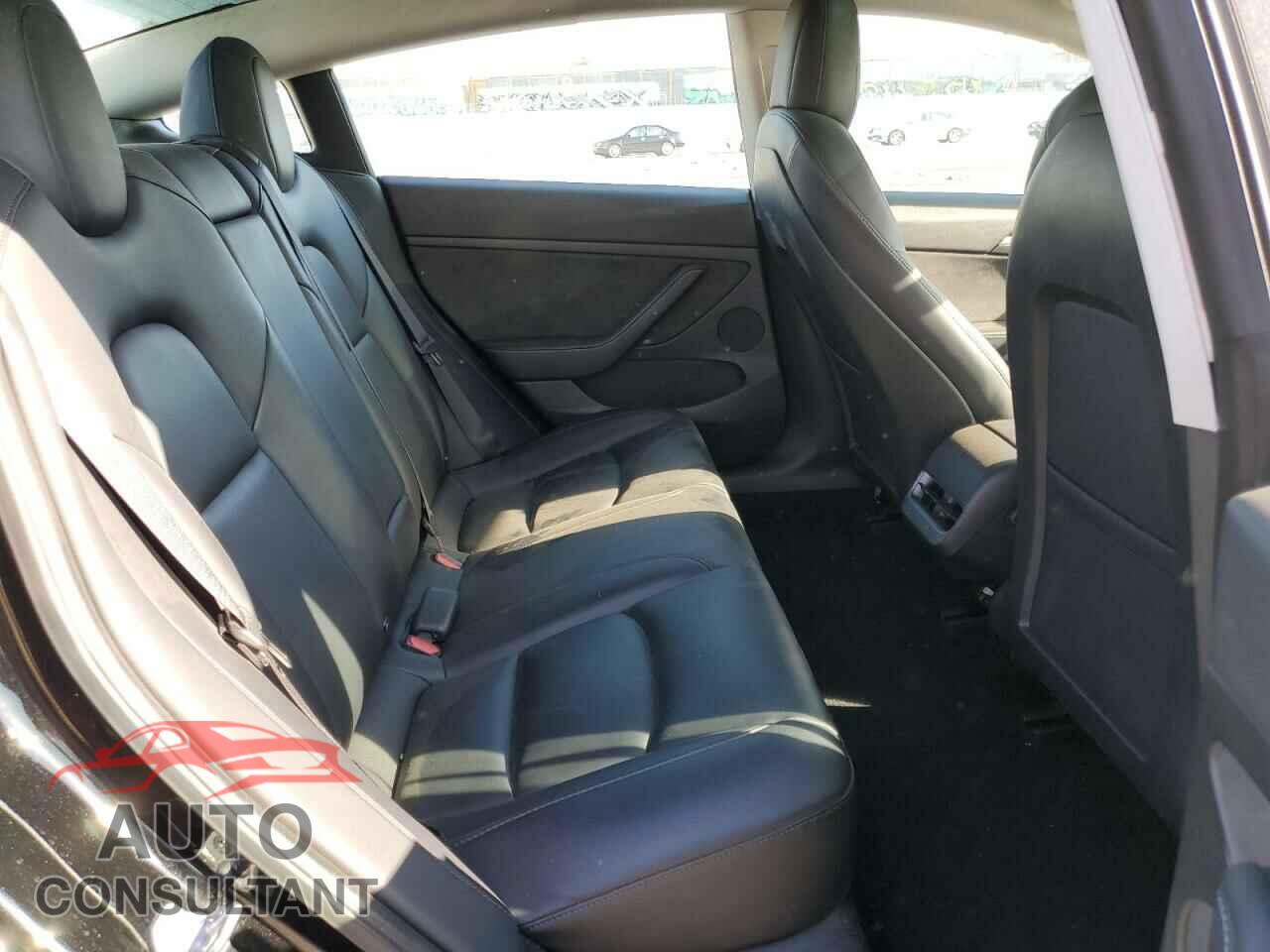 TESLA MODEL 3 2022 - 5YJ3E1EA9NF290897