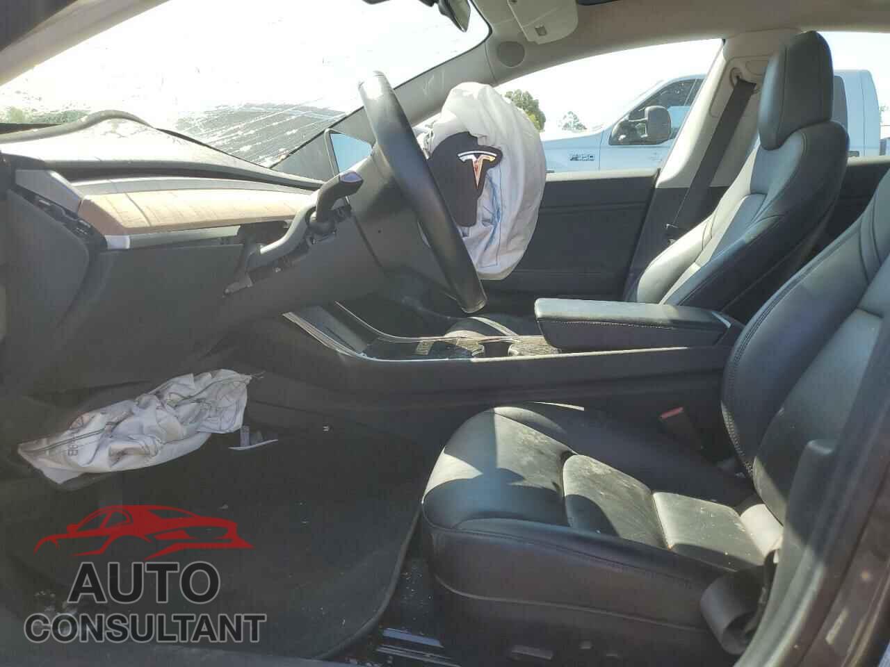 TESLA MODEL 3 2018 - 5YJ3E1EA7JF019931
