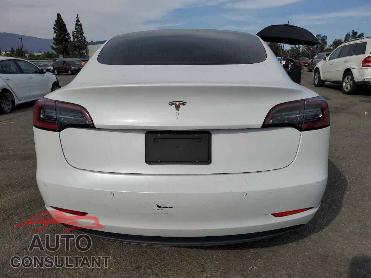 TESLA MODEL 3 2020 - 5YJ3E1EAXLF658792