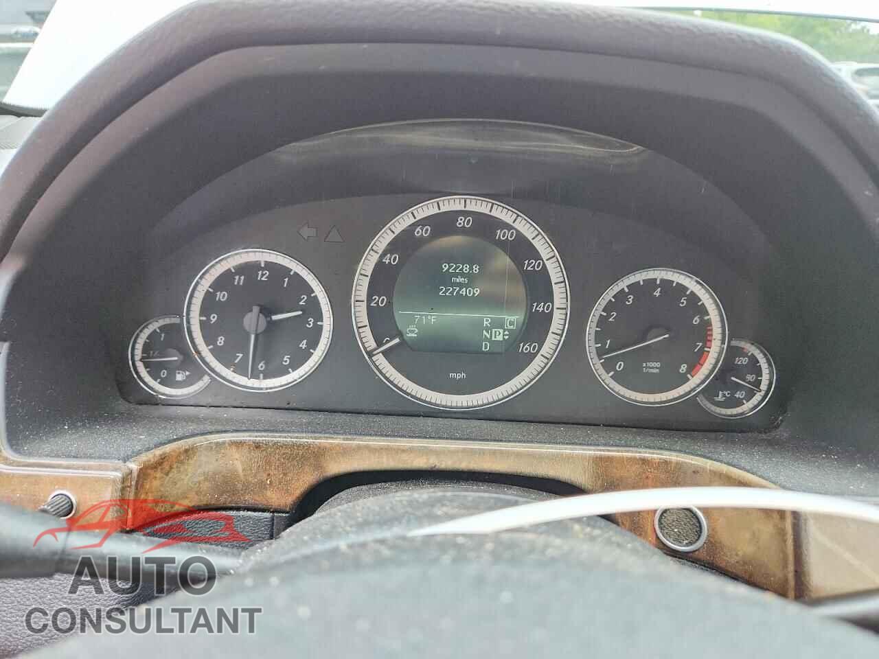 MERCEDES-BENZ E-CLASS 2010 - WDDHF8HB9AA075092
