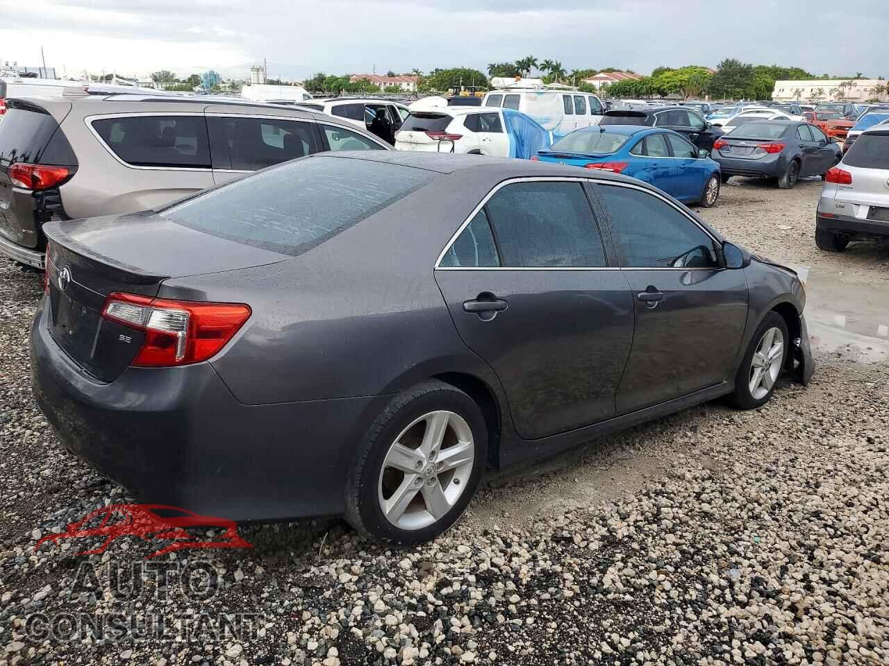 TOYOTA CAMRY 2014 - 4T1BF1FK8EU320362