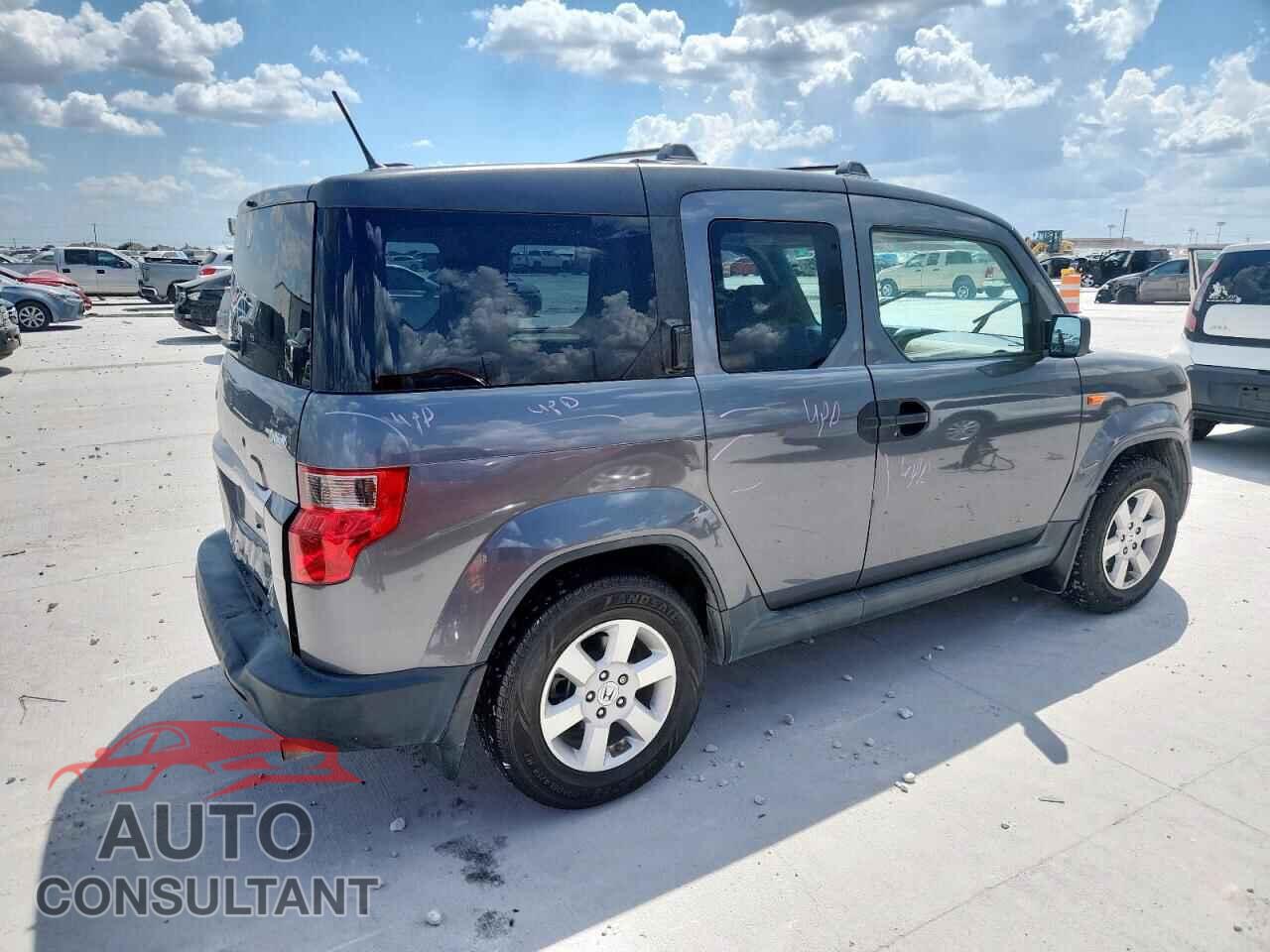 HONDA ELEMENT 2011 - 5J6YH1H77BL001421