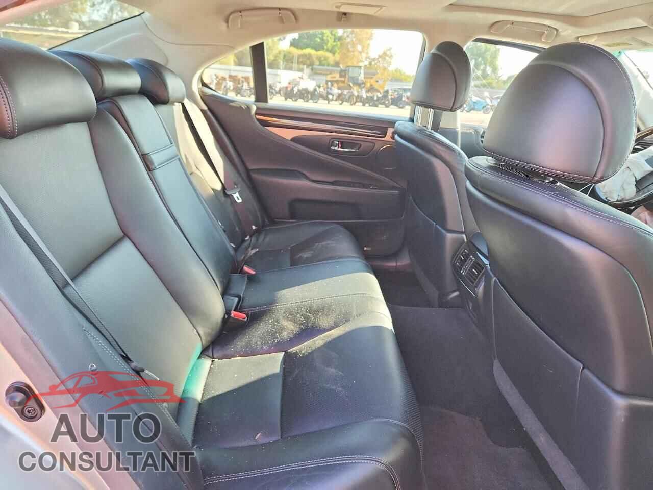 LEXUS LS460 2014 - JTHBL5EF7E5131252
