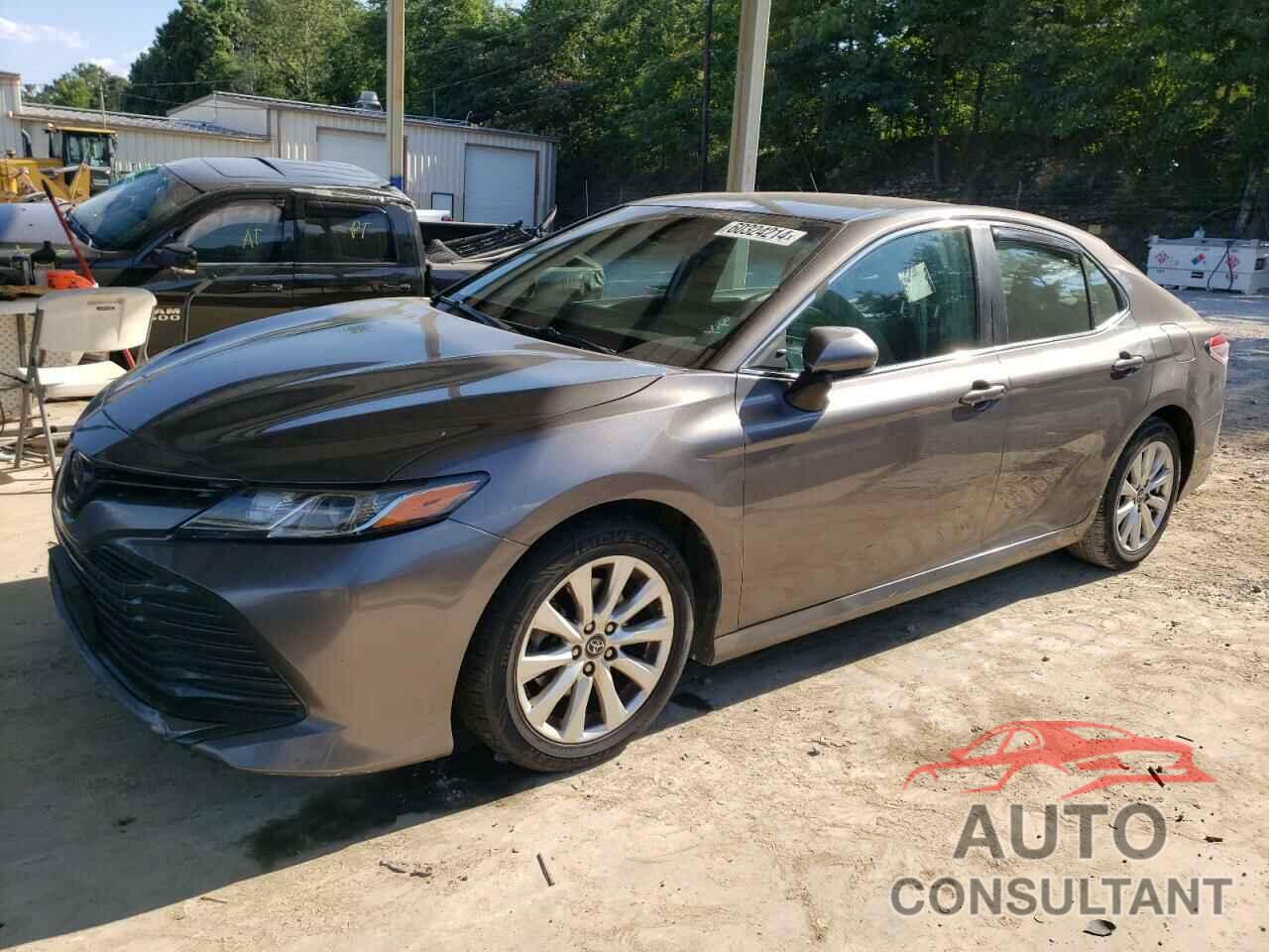 TOYOTA CAMRY 2018 - 4T1B11HK3JU098609