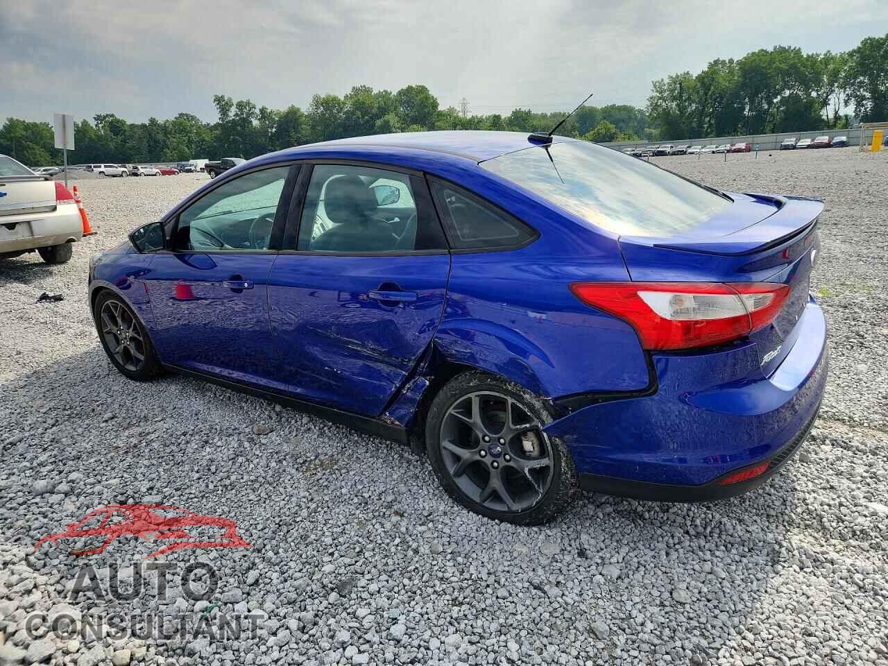 FORD FOCUS 2014 - 1FADP3F24EL330727