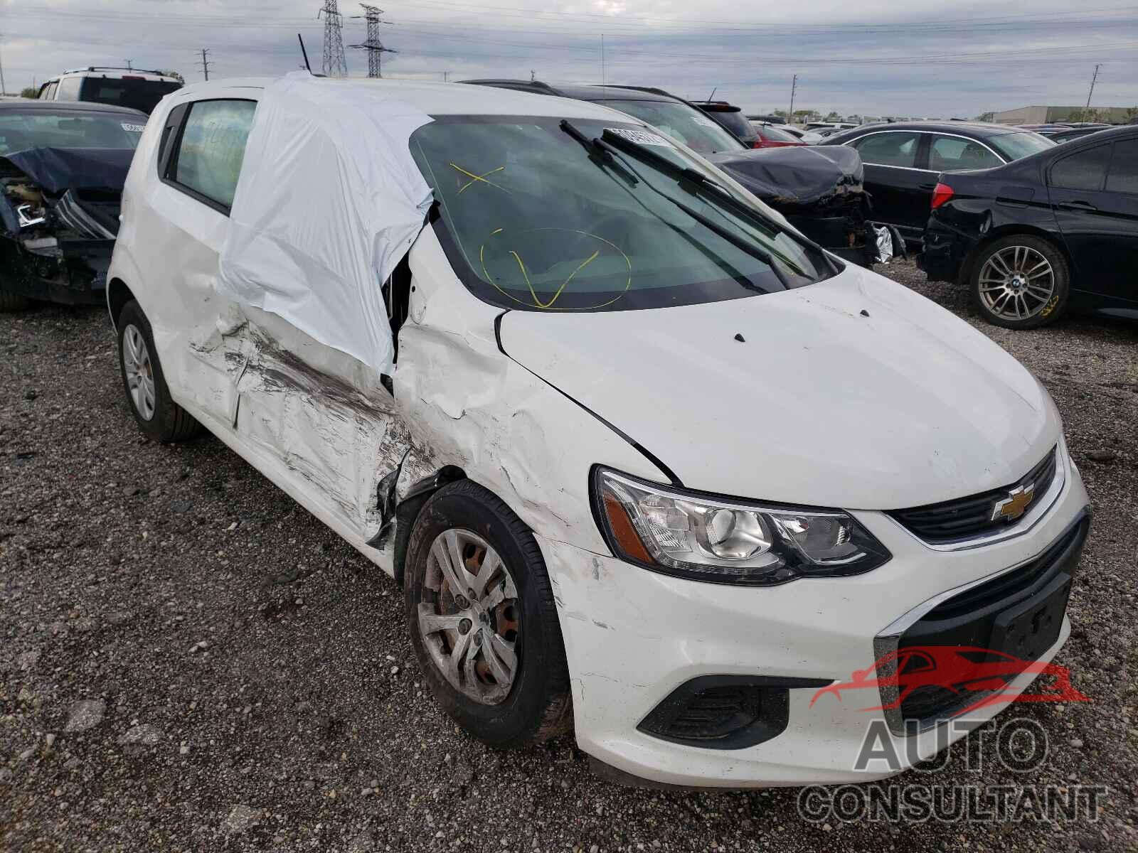 CHEVROLET SONIC 2017 - 1G1JG6SH5H4168736