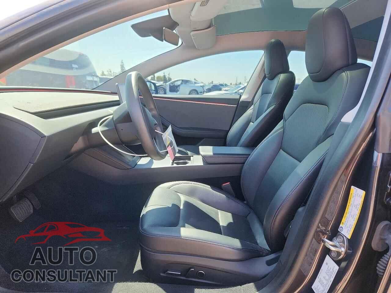TESLA MODEL 3 2024 - 5YJ3E1EA6RF717605