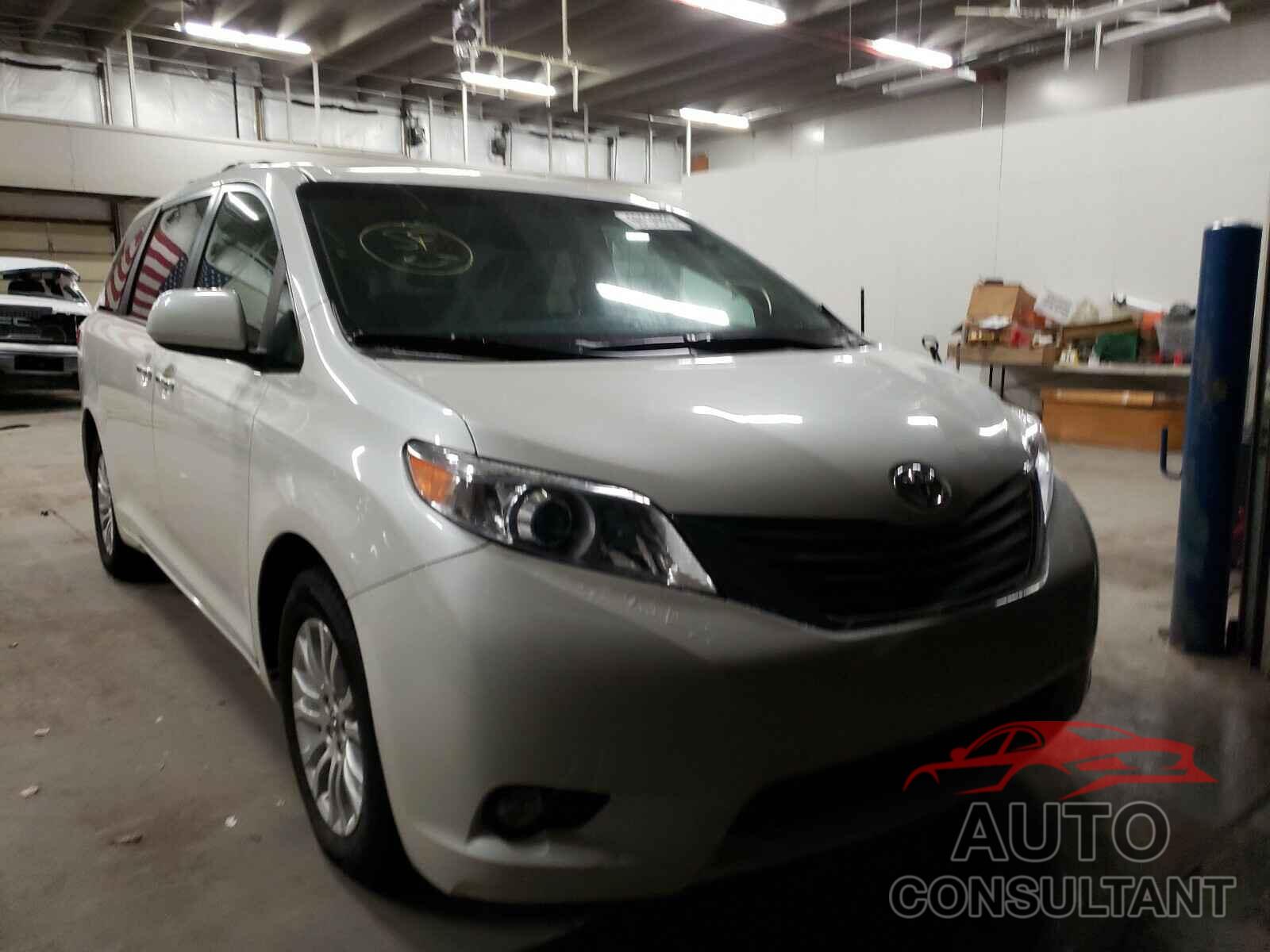 TOYOTA SIENNA 2017 - 5TDYZ3DC8HS796052