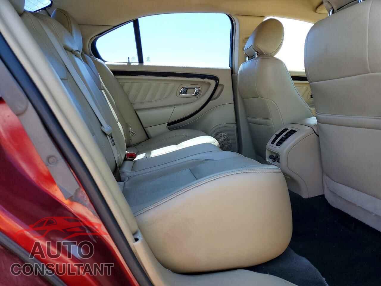 FORD TAURUS 2013 - 1FAHP2F82DG209637