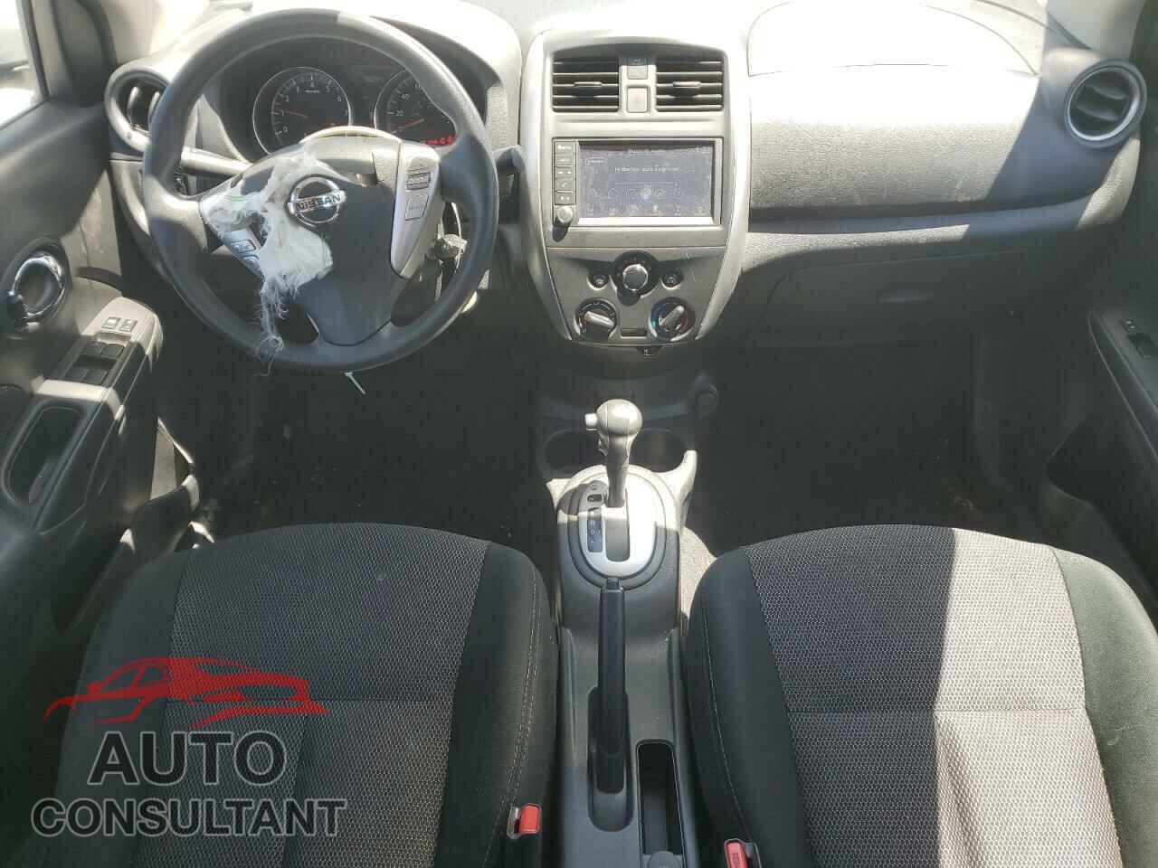 NISSAN VERSA 2019 - 3N1CN7AP3KL878680