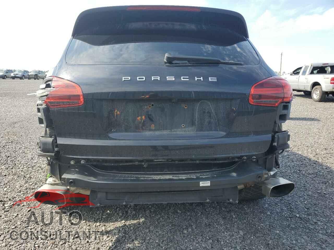 PORSCHE CAYENNE 2016 - WP1AA2A25GLA02895