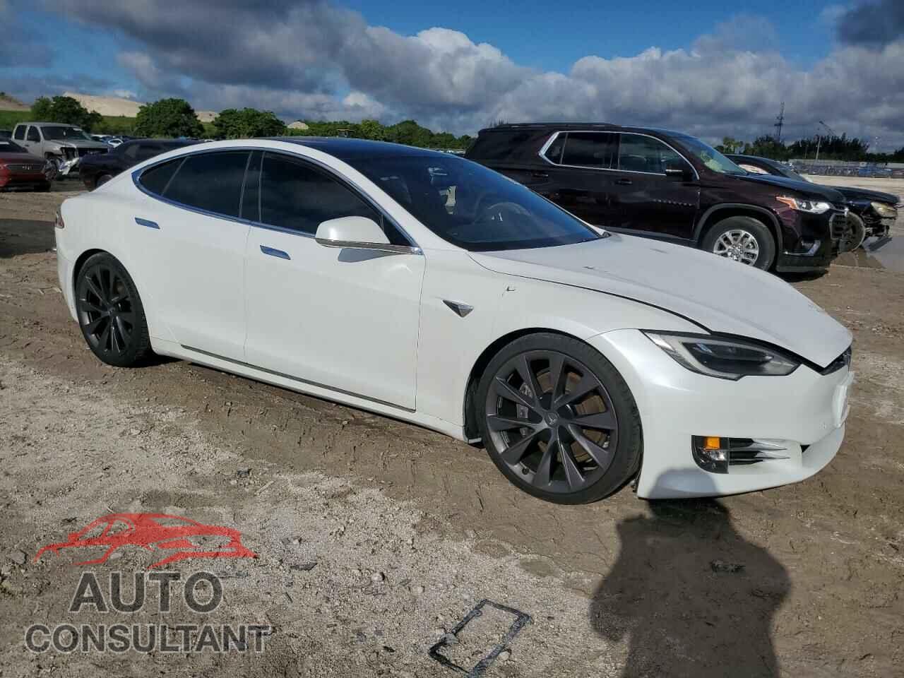 TESLA MODEL S 2021 - 5YJSA1E23MF426813