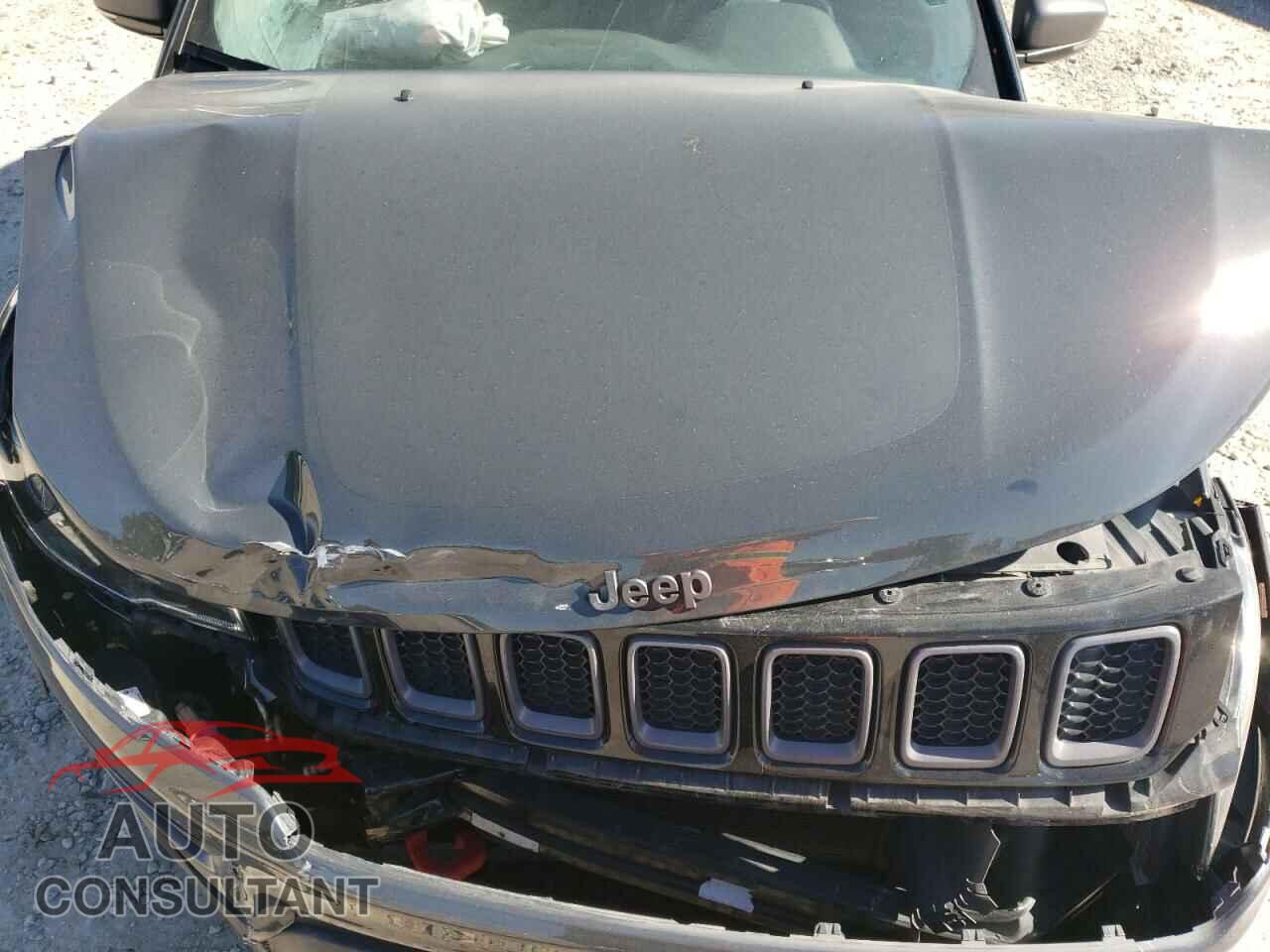 JEEP COMPASS 2018 - 3C4NJDDB9JT483983