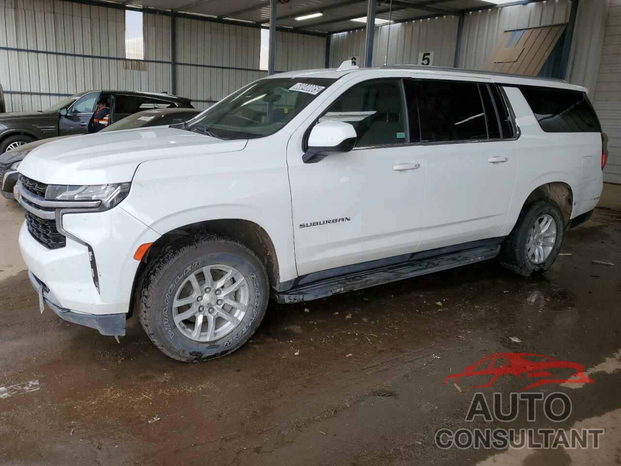 CHEVROLET SUBURBAN 2021 - 1GNSKBKDXMR303892