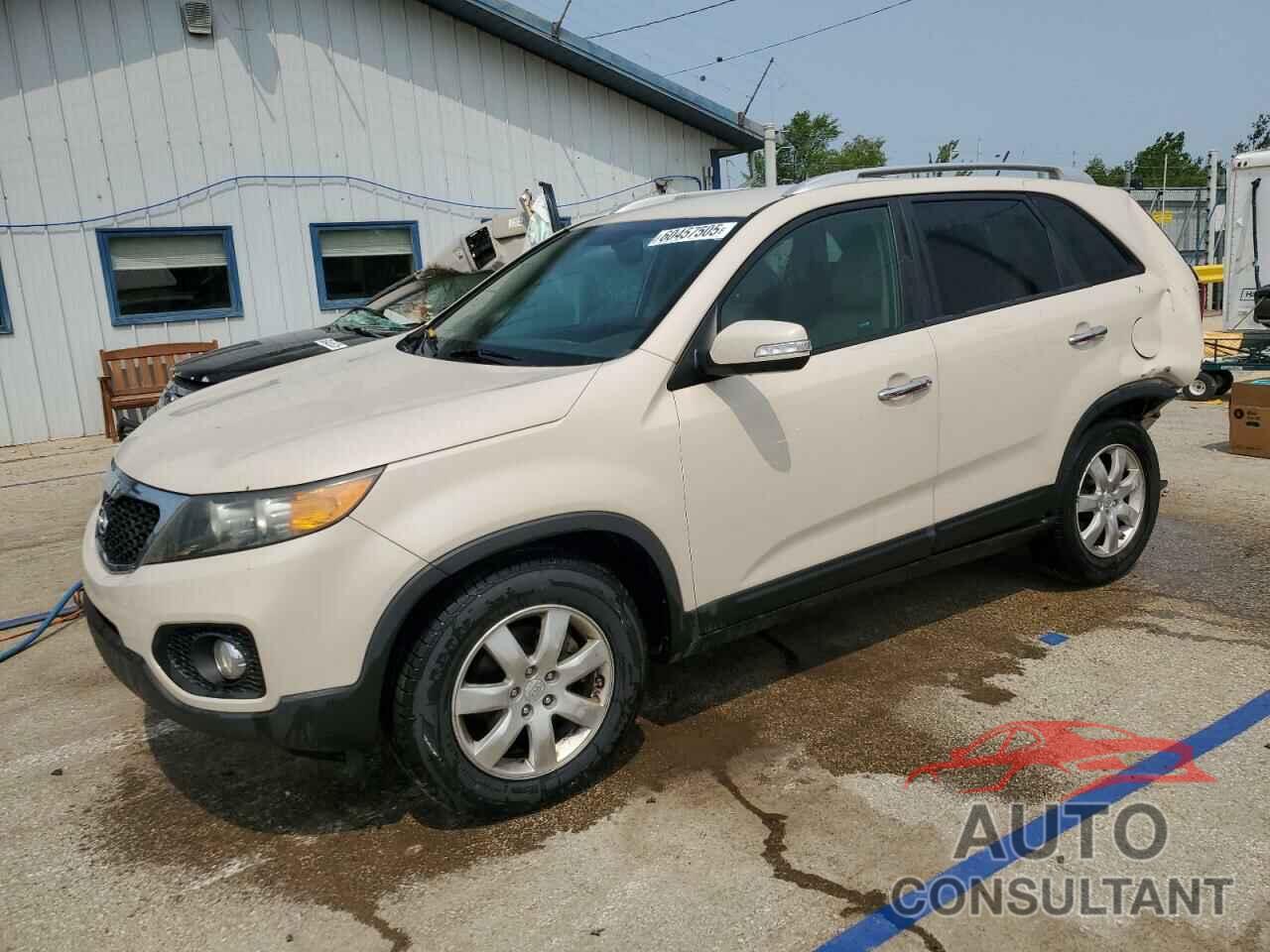 KIA SORENTO 2011 - 5XYKT4A13BG056610