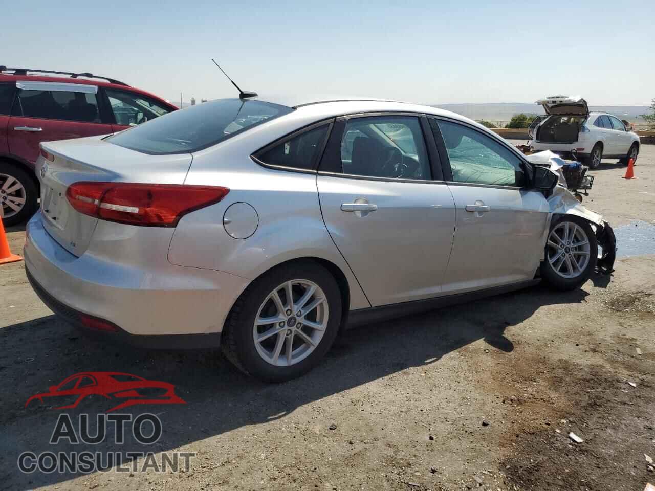 FORD FOCUS 2017 - 1FADP3F26HL320107