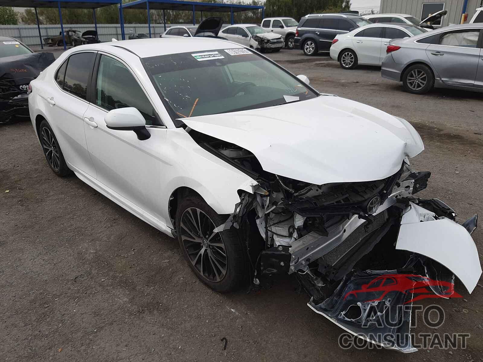 TOYOTA CAMRY 2020 - 4T1G11AK4LU929084