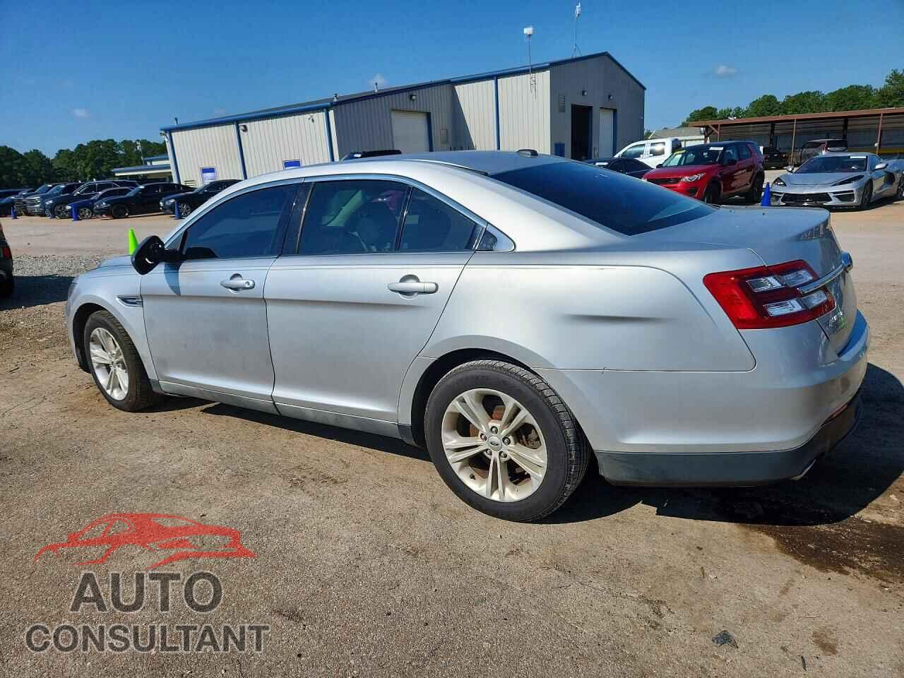 FORD TAURUS 2019 - 1FAHP2D85KG100024