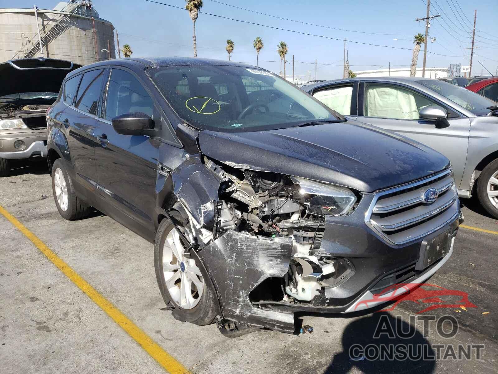 FORD ESCAPE 2017 - 1FMCU0GD4HUA04367