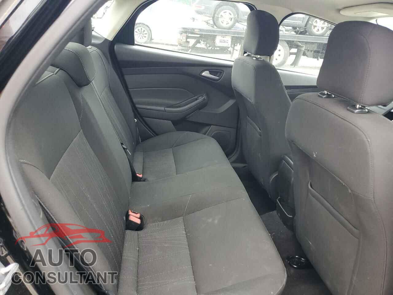 FORD FOCUS 2016 - 1FADP3F25GL240232