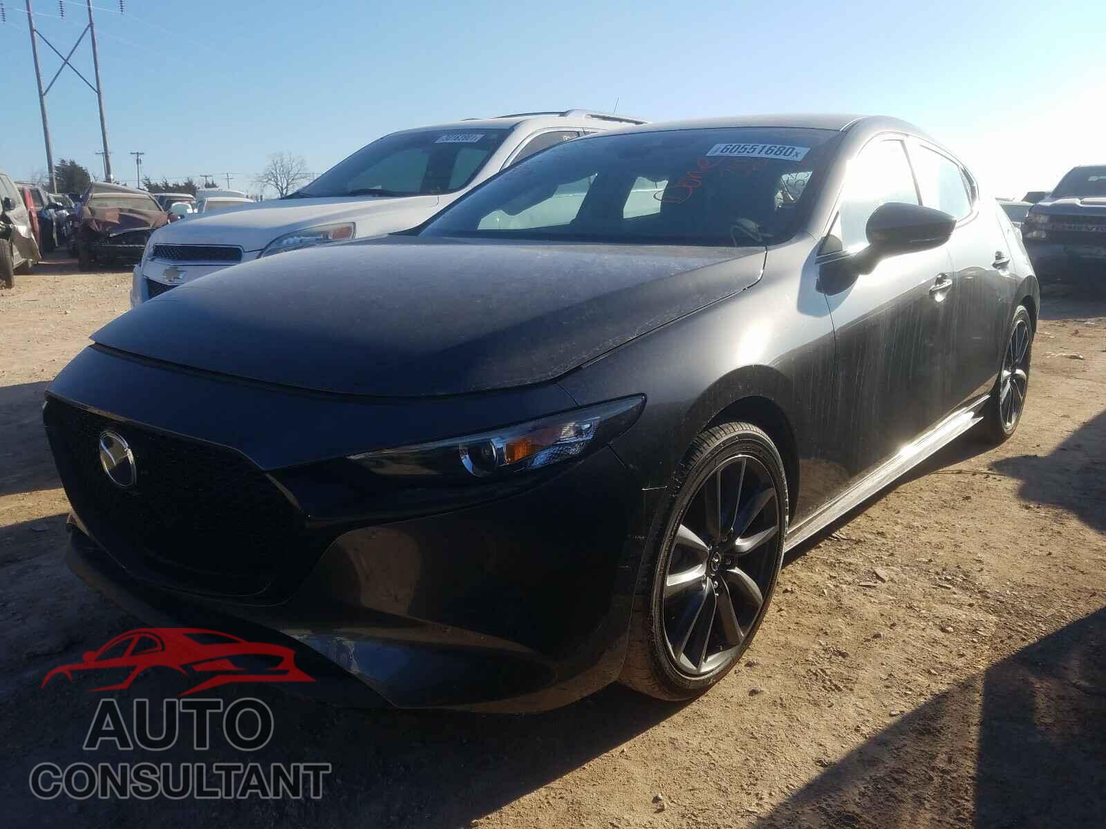 MAZDA 3 2019 - JM1BPAJM6K1136075